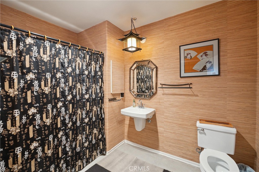 202 N Spurgeon Street