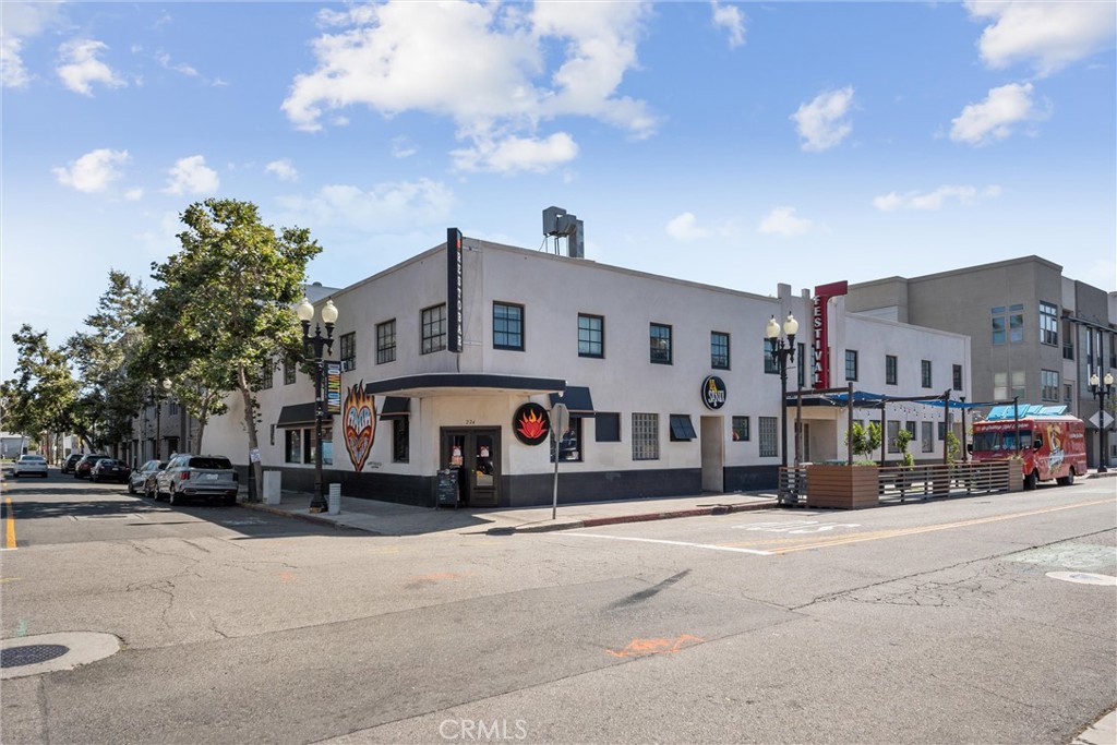 202 N Spurgeon Street