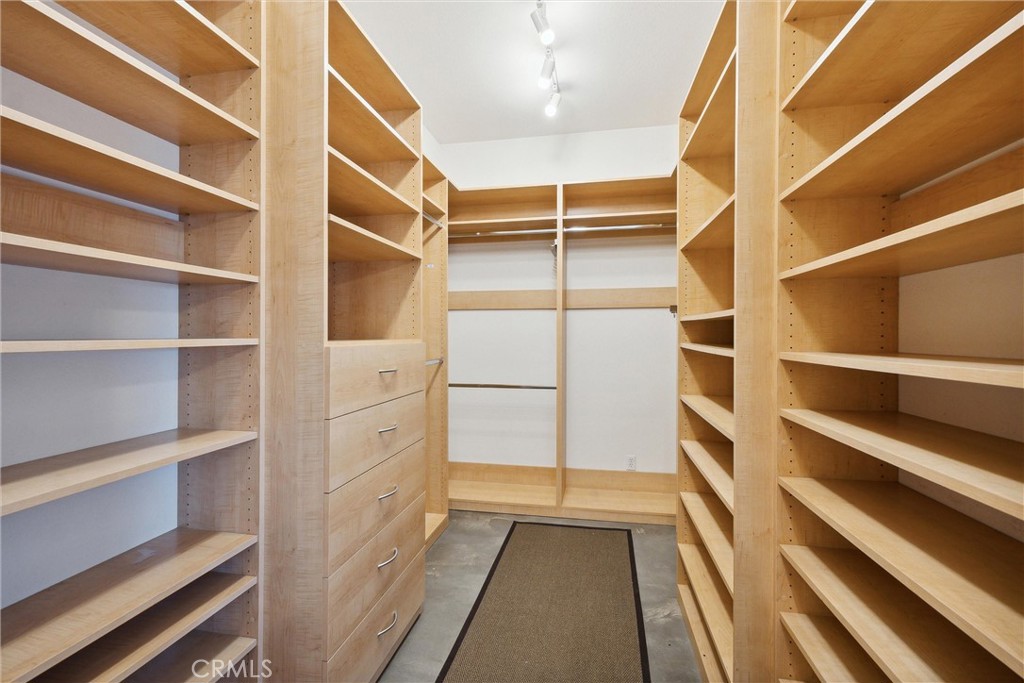 202 N Spurgeon Street