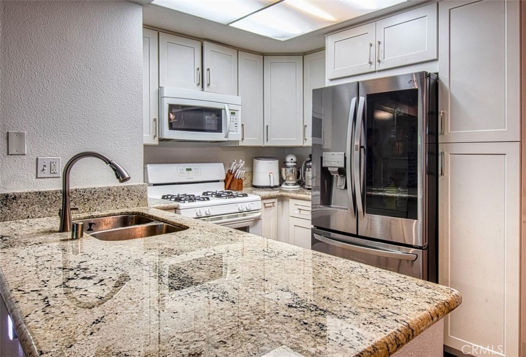 24407 Avenida De Los Ninos 61