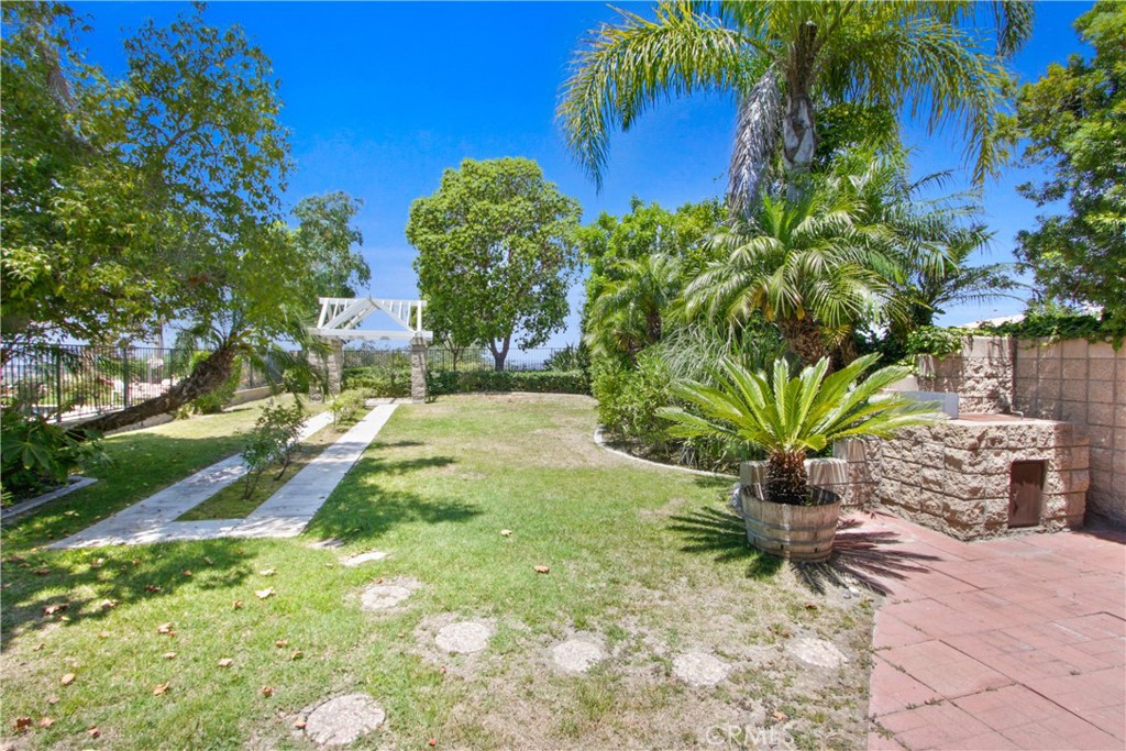 24961 Stonegate Lane