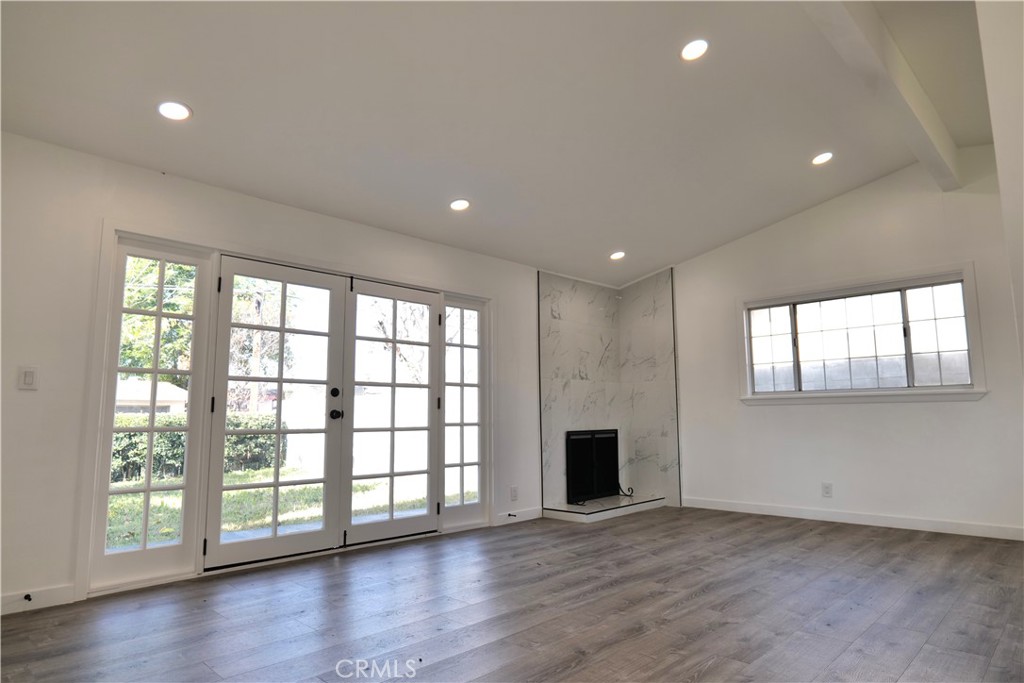 853 N Jasmine