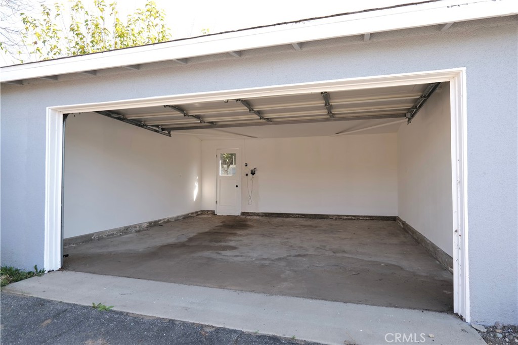 853 N Jasmine