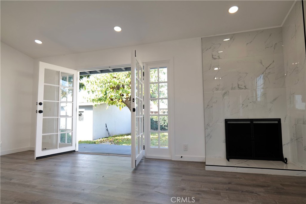 853 N Jasmine