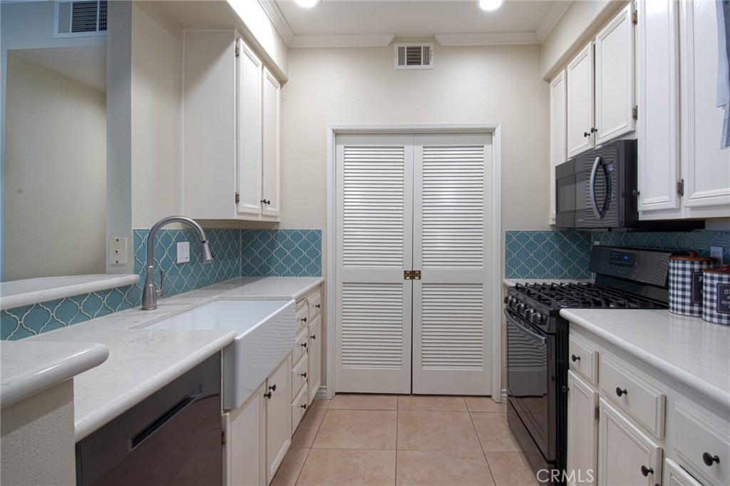 277 Chaumont Circle