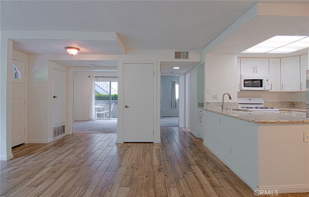 24407 Avenida De Los Ninos 61