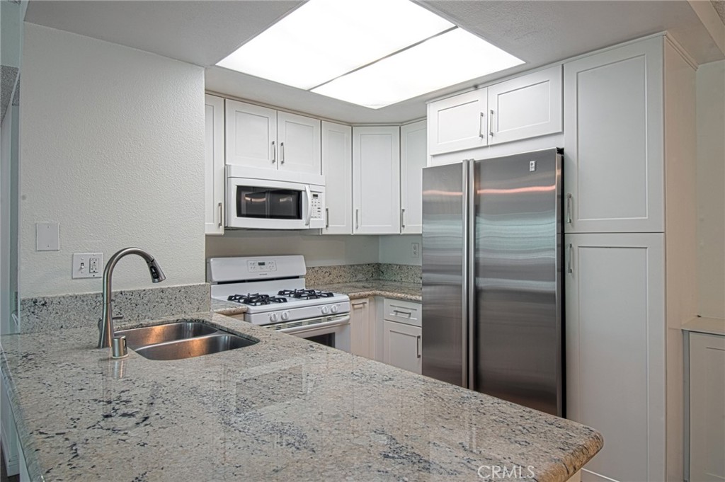 24407 Avenida De Los Ninos 61