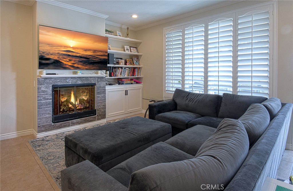 277 Chaumont Circle