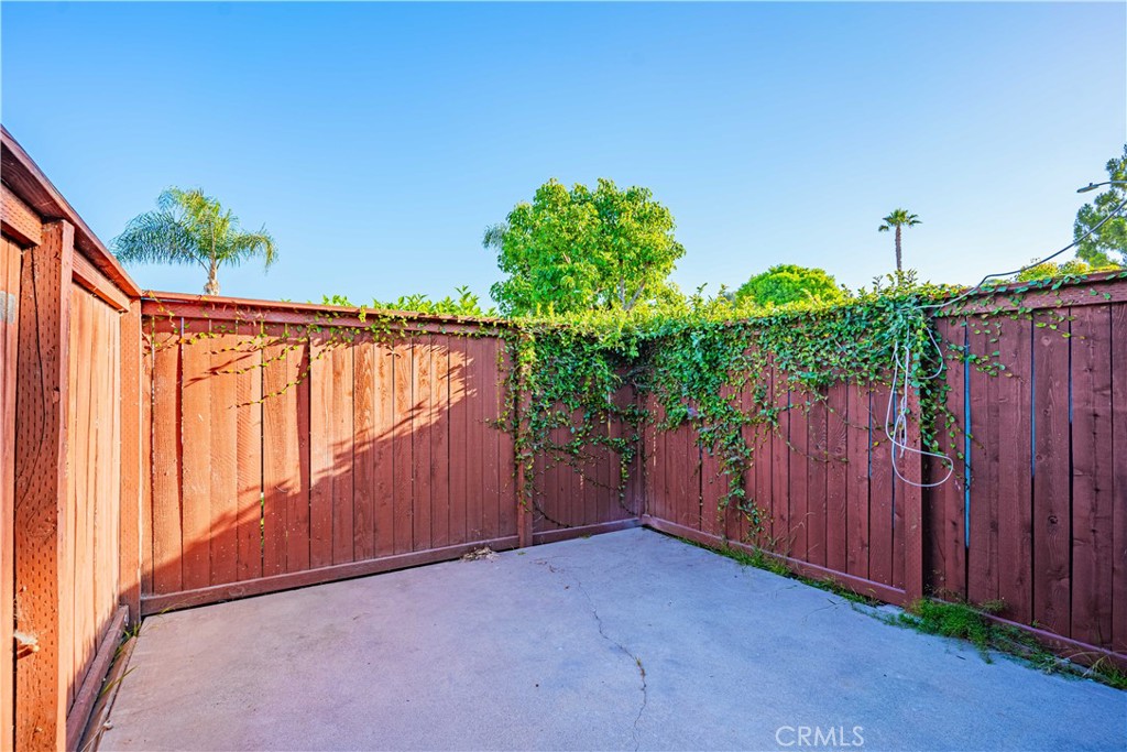 23398 Via San Miguel