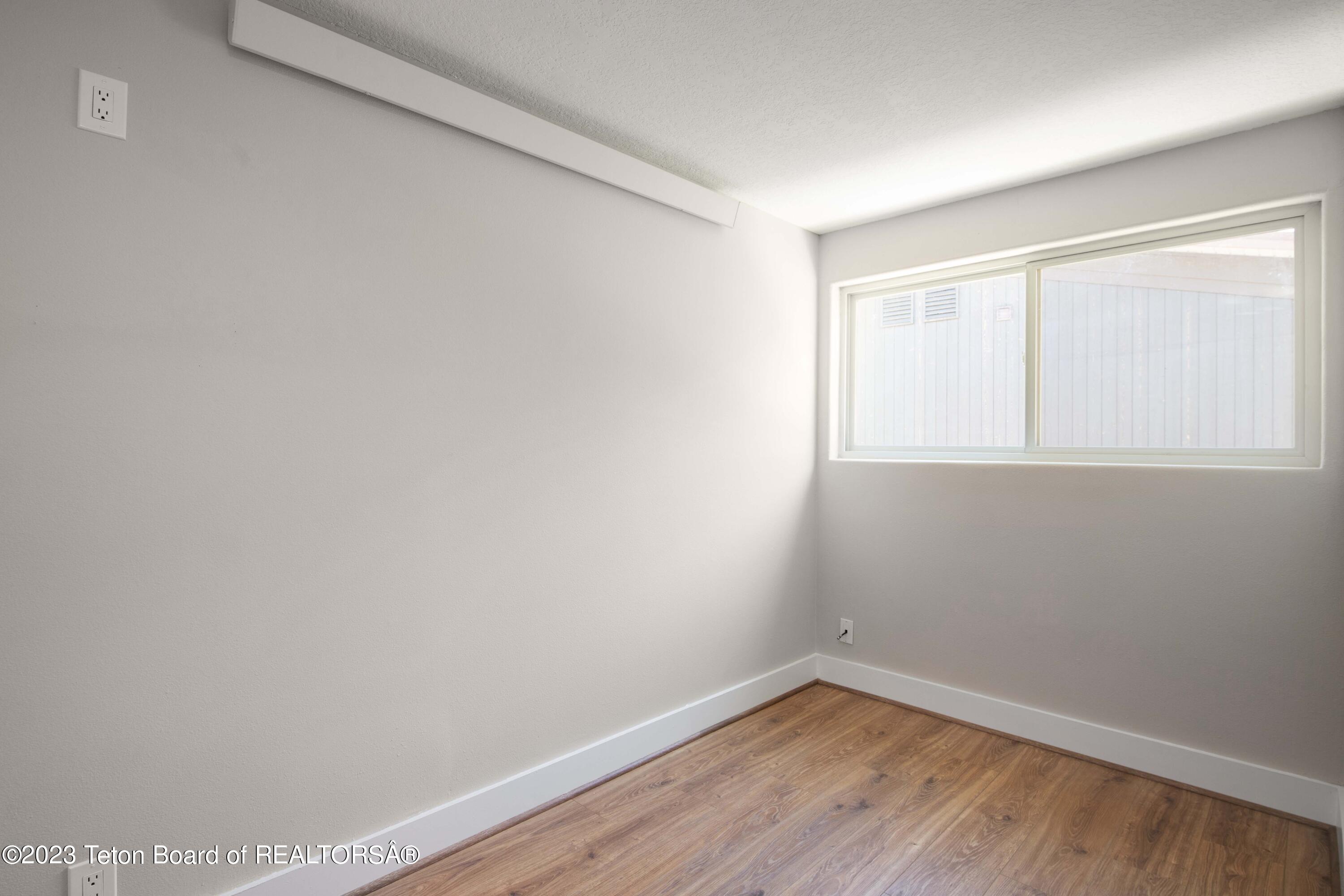 750 POWDERHORN Lane, I-3