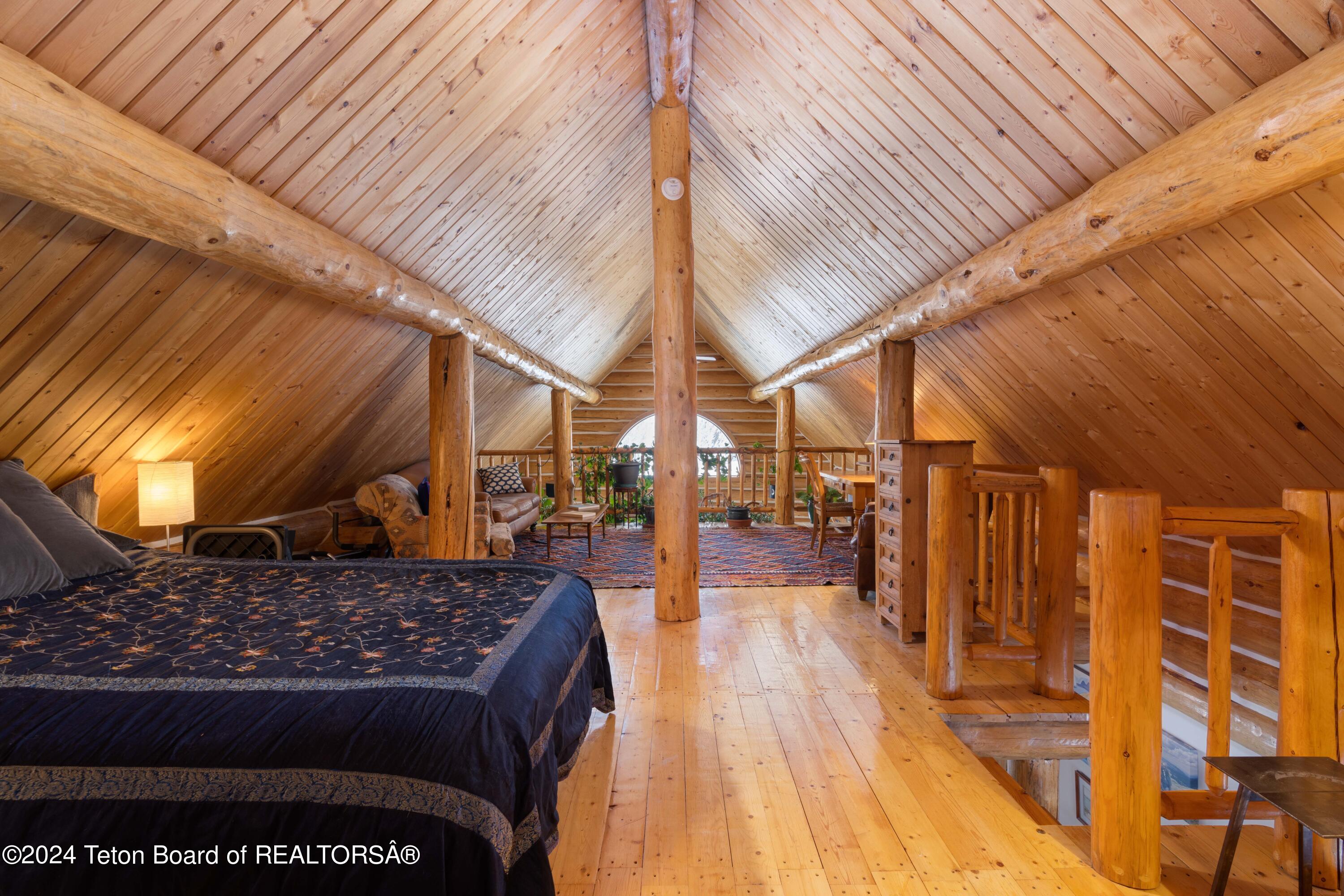 3690 W HIGHLAND Trail