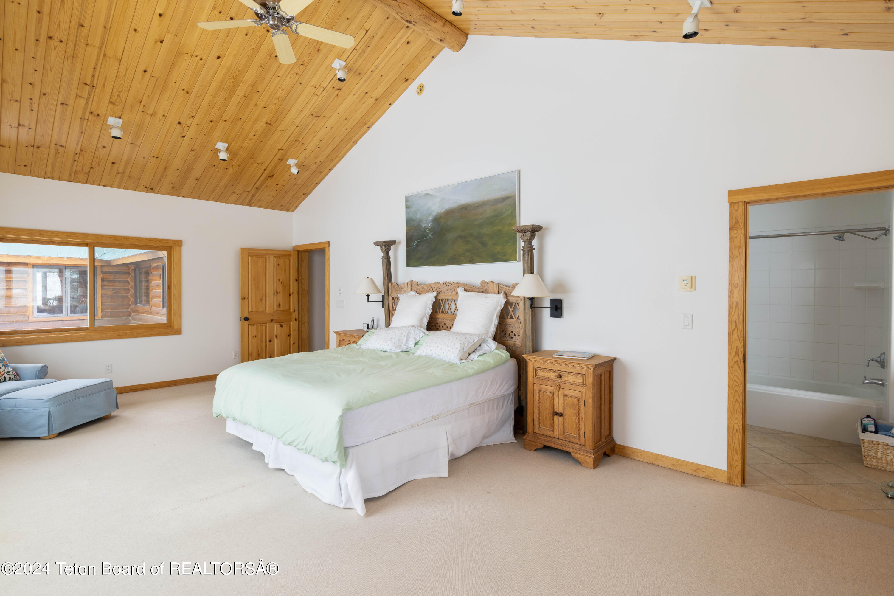 3690 W HIGHLAND Trail