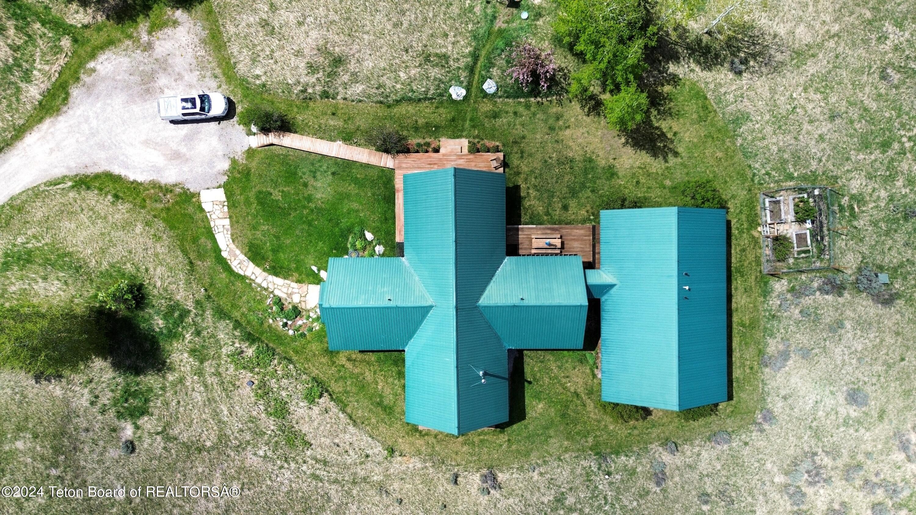 3690 W HIGHLAND Trail