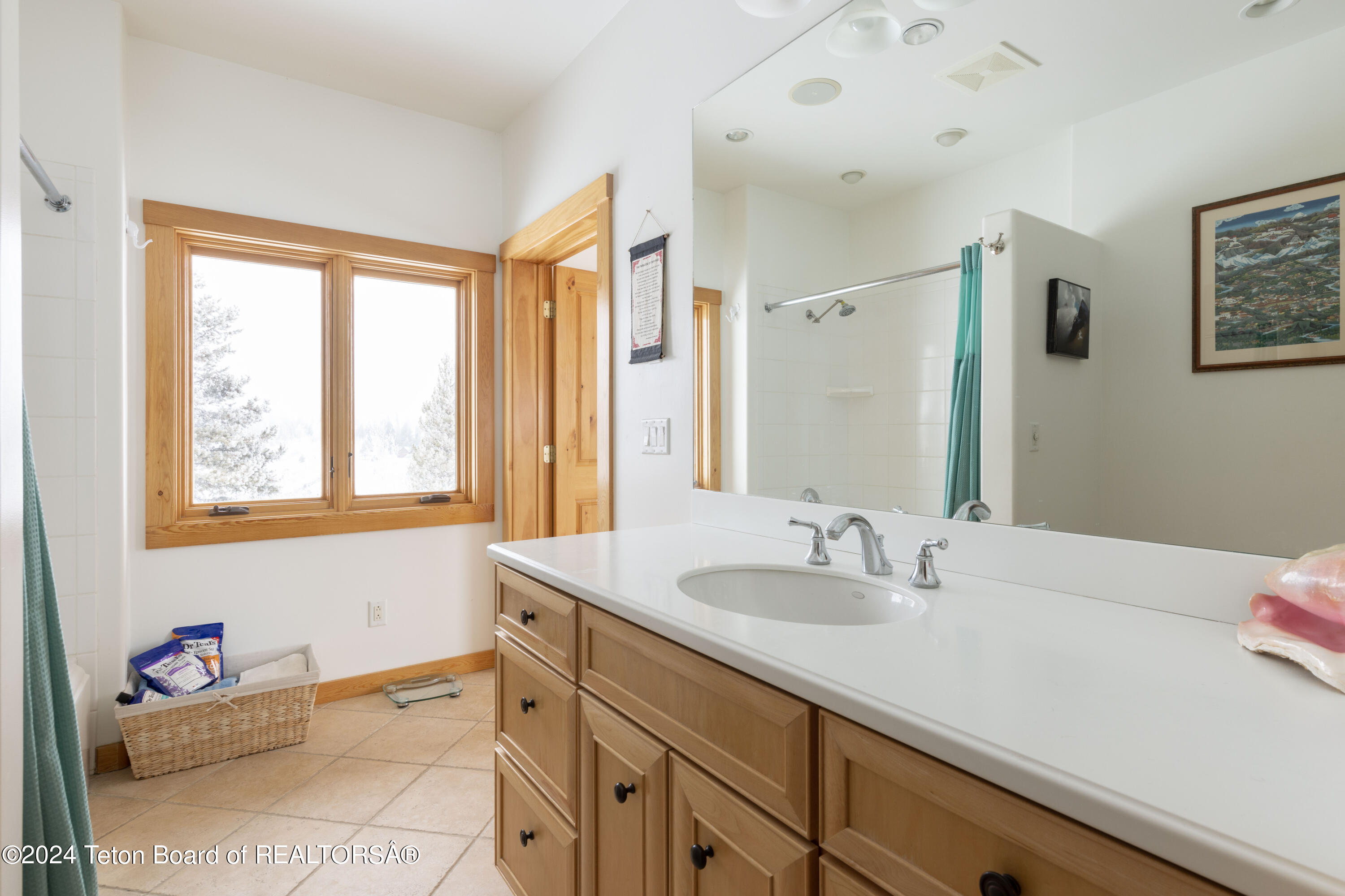 3690 W HIGHLAND Trail