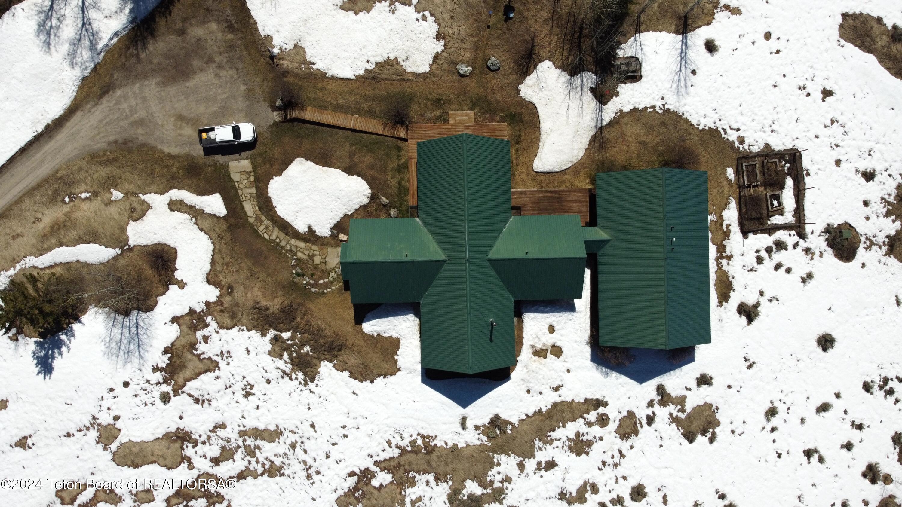 3690 W HIGHLAND Trail