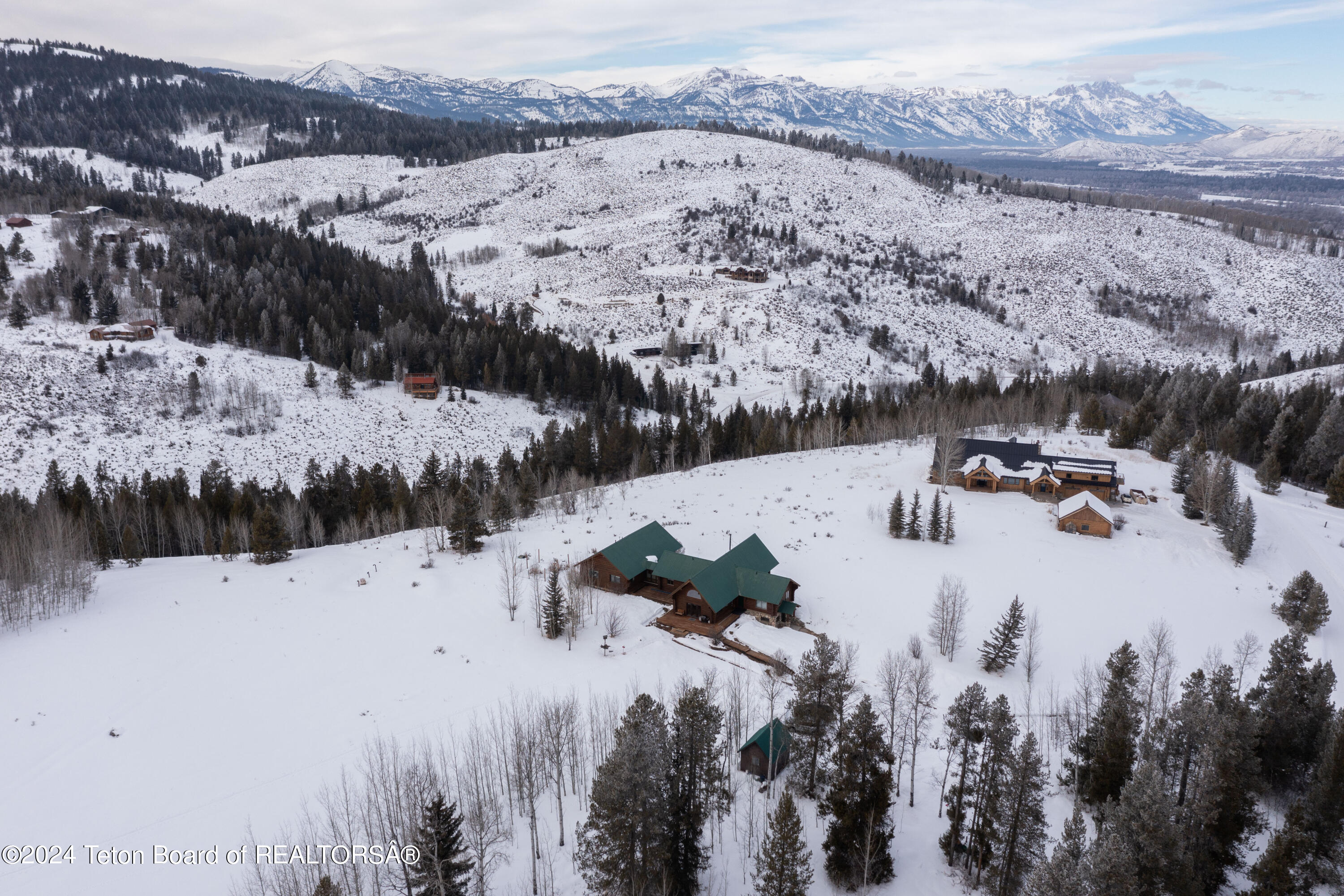 3690 W HIGHLAND Trail