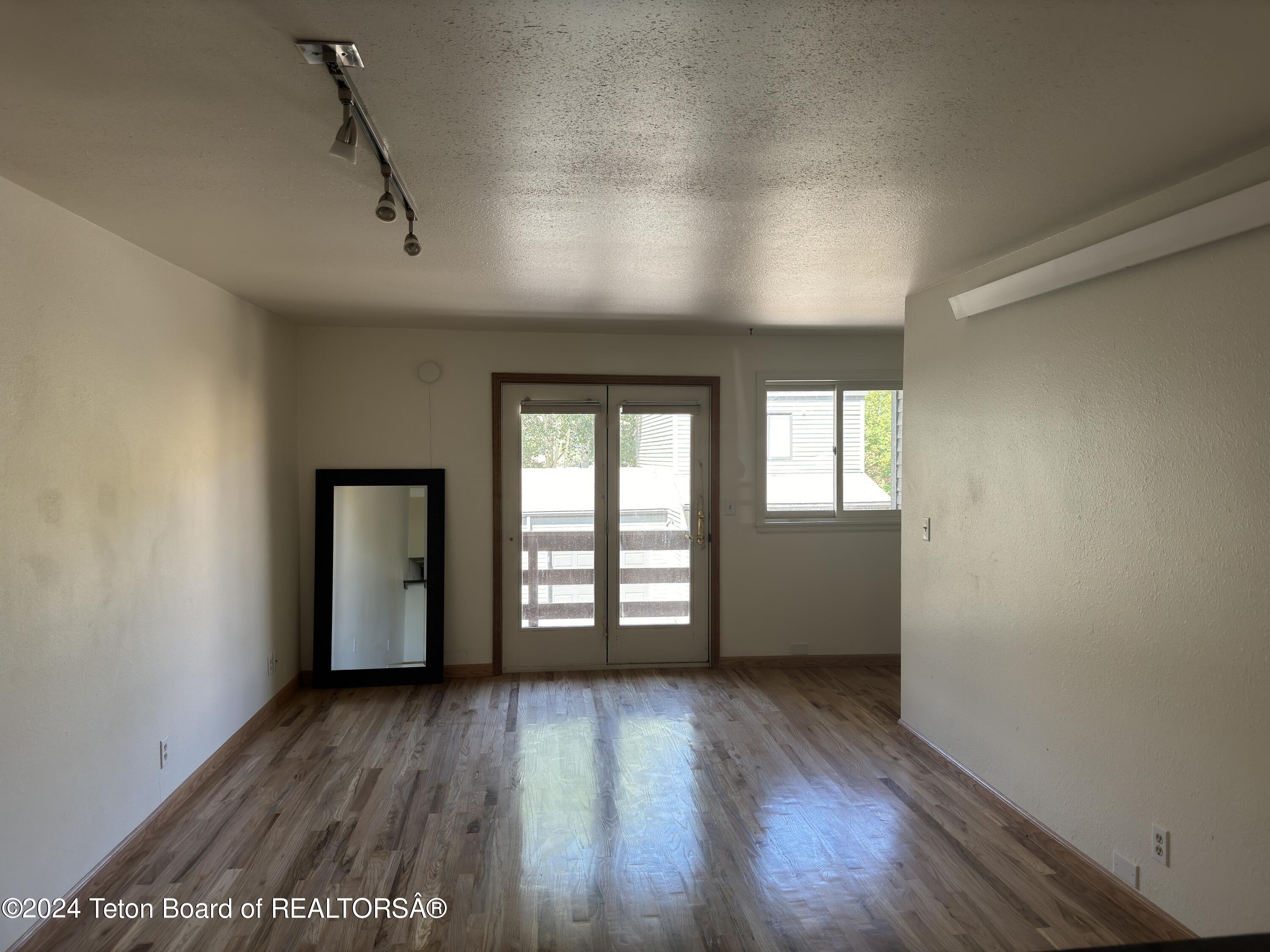 668 FLAT CREEK Drive, 668