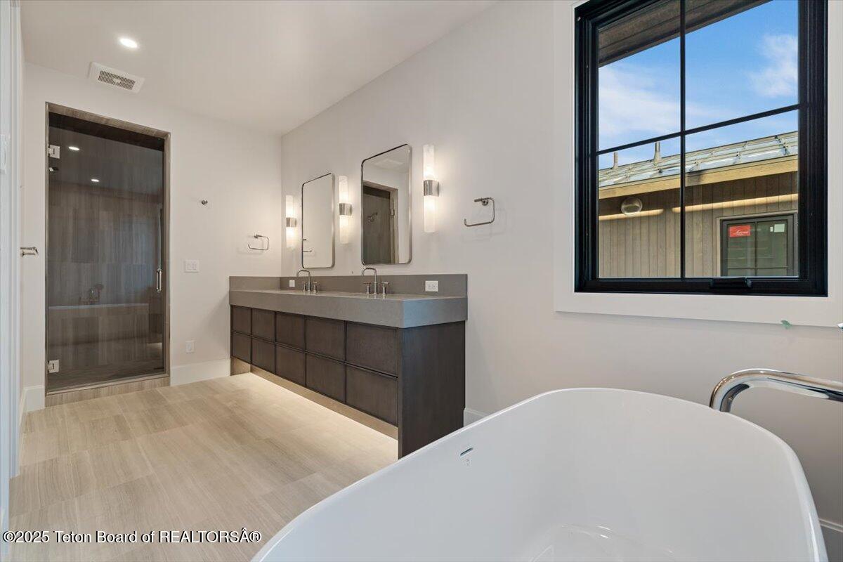 338 HIDDEN HOLLOW Drive