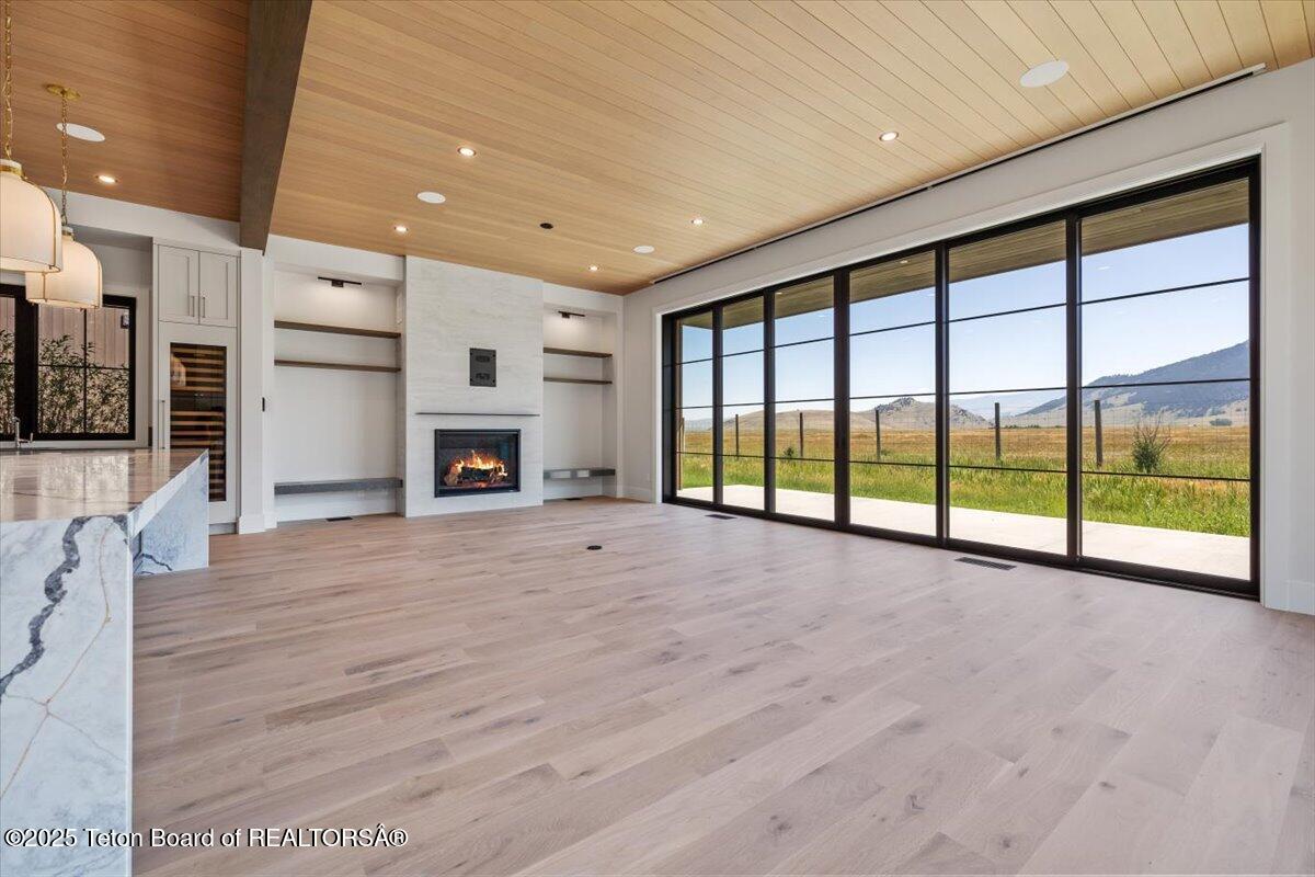 338 HIDDEN HOLLOW Drive