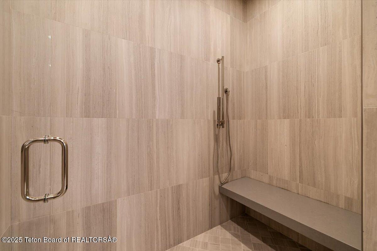 338 HIDDEN HOLLOW Drive