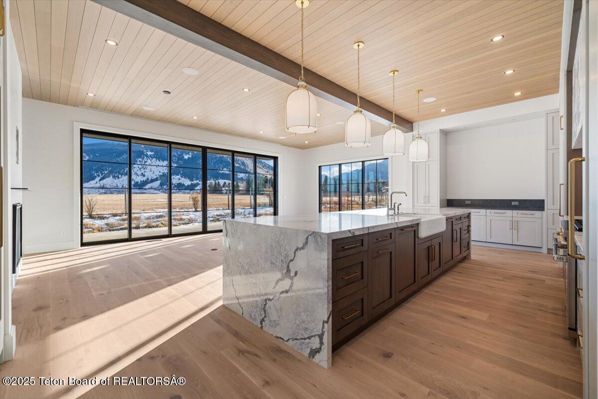 338 HIDDEN HOLLOW Drive