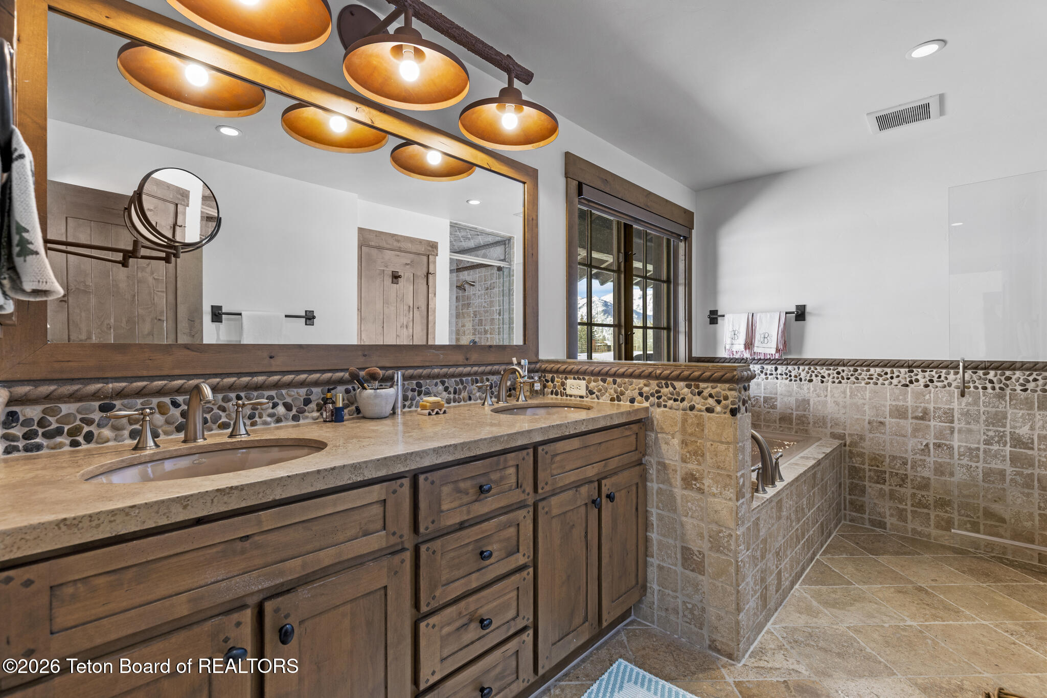 6025 N SILVERBERRY Lane