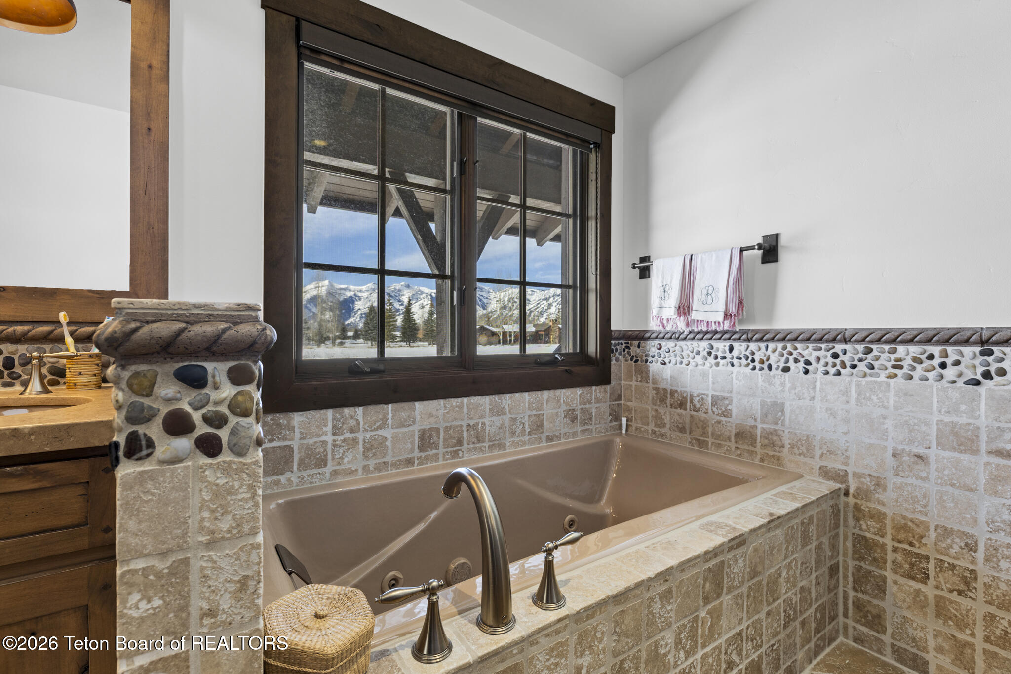 6025 N SILVERBERRY Lane