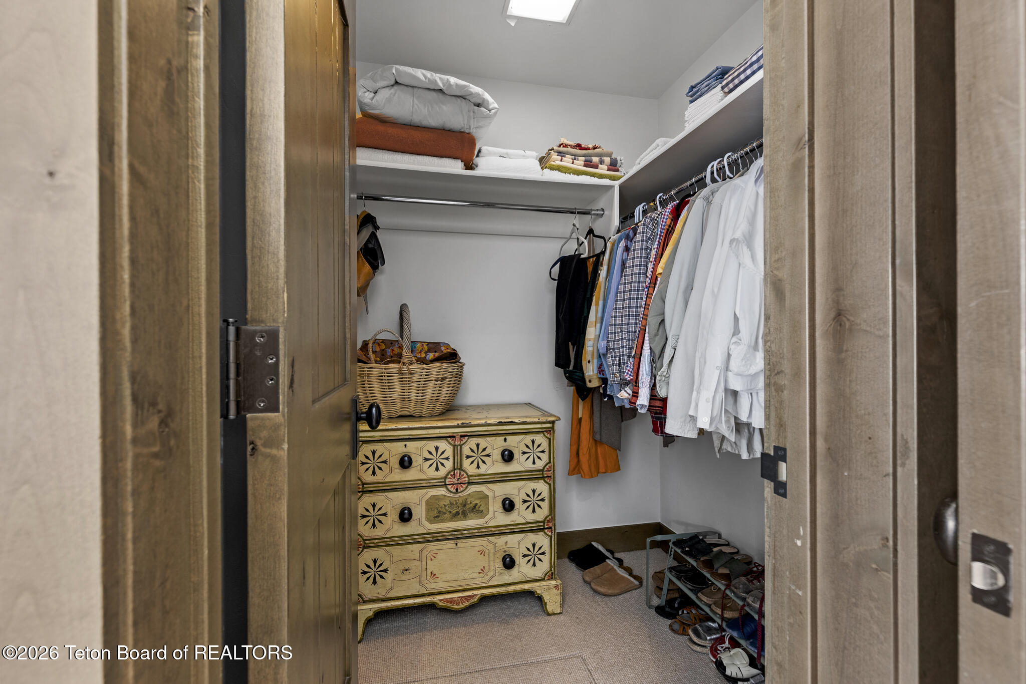 6025 N SILVERBERRY Lane