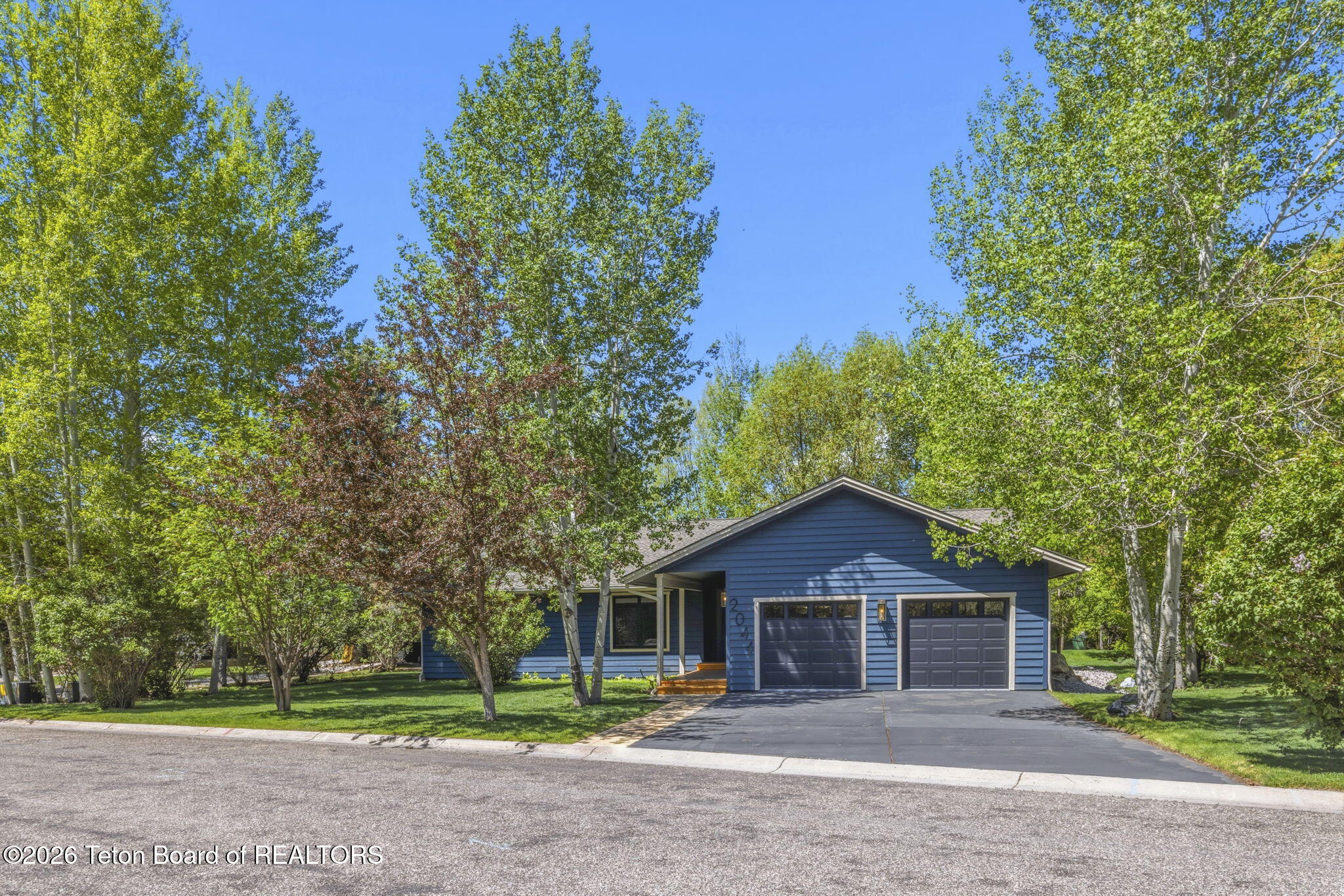 2044 HIDDEN RANCH Loop