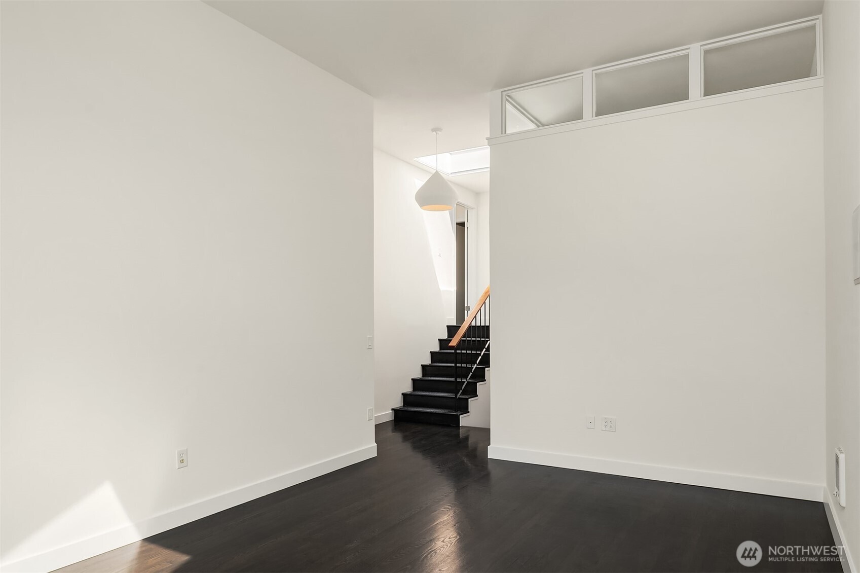 202 W Olympic Place Unit: 405