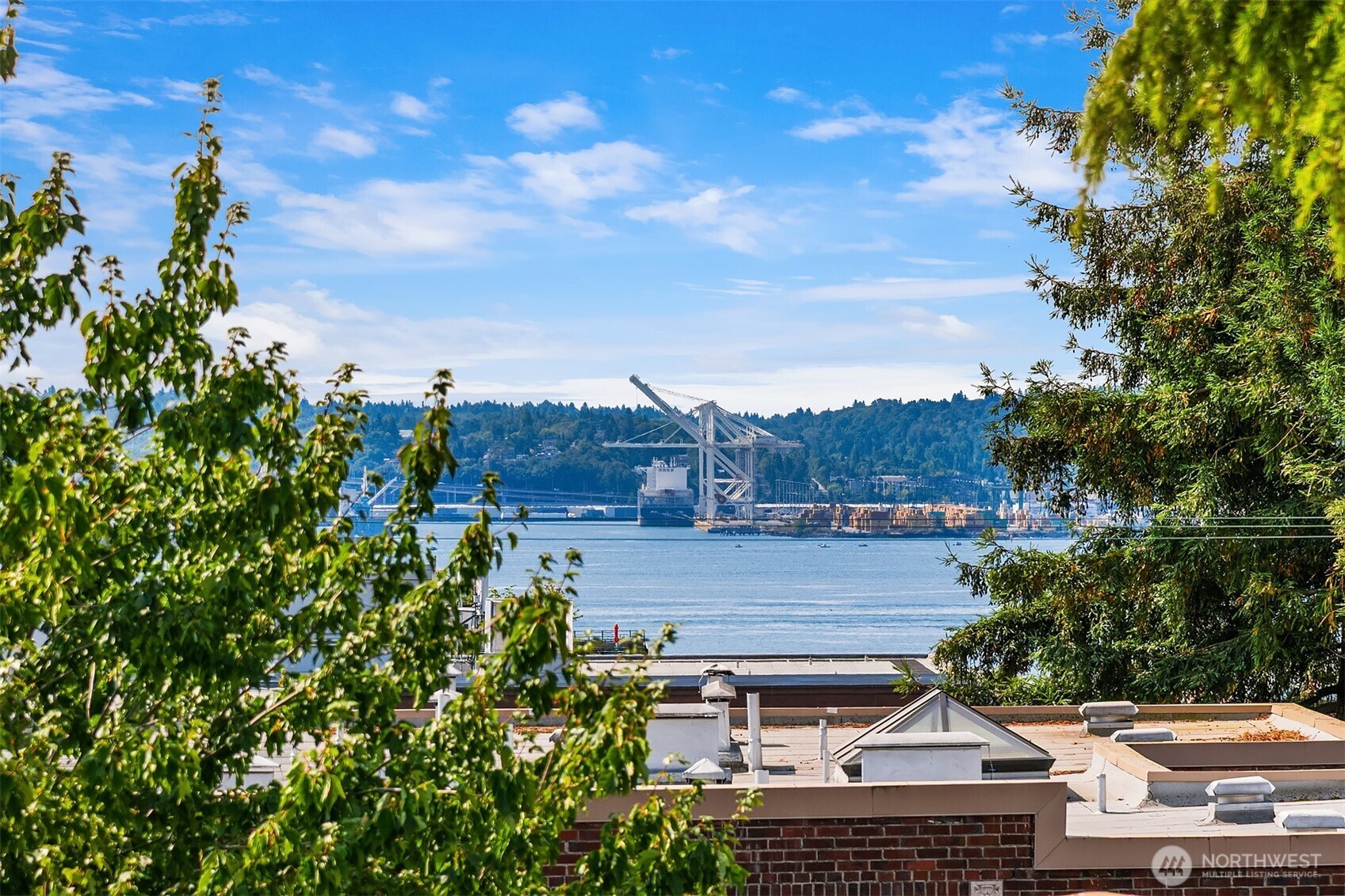 202 W Olympic Place Unit: 405