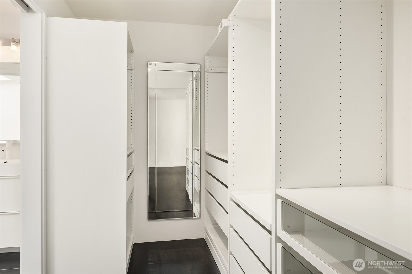 202 W Olympic Place Unit: 405