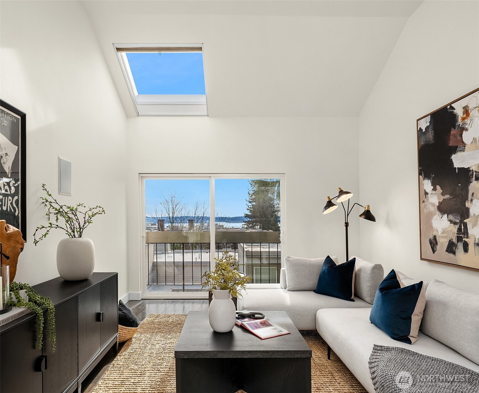 202 W Olympic Place Unit: 405