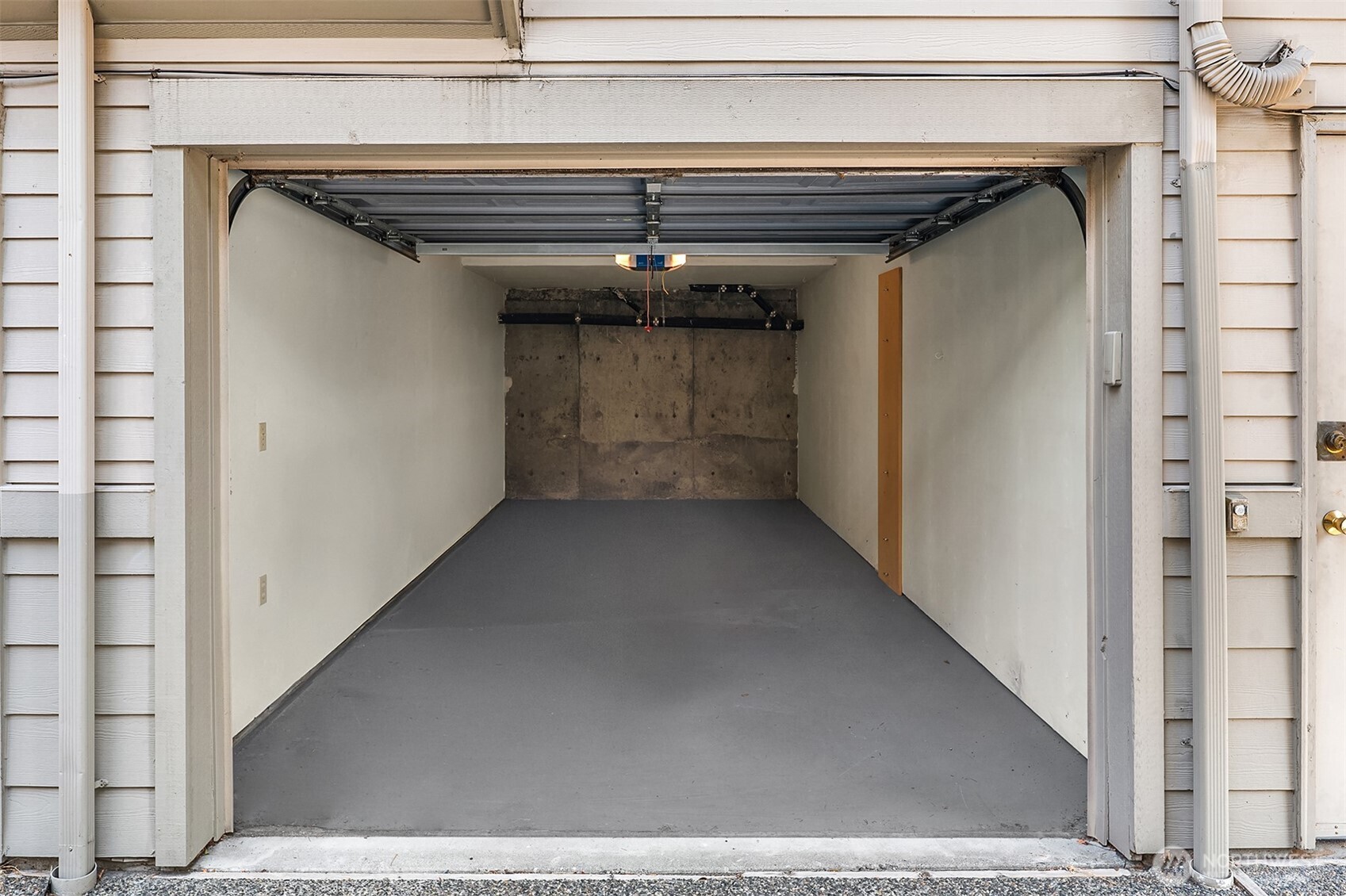 202 W Olympic Place Unit: 405