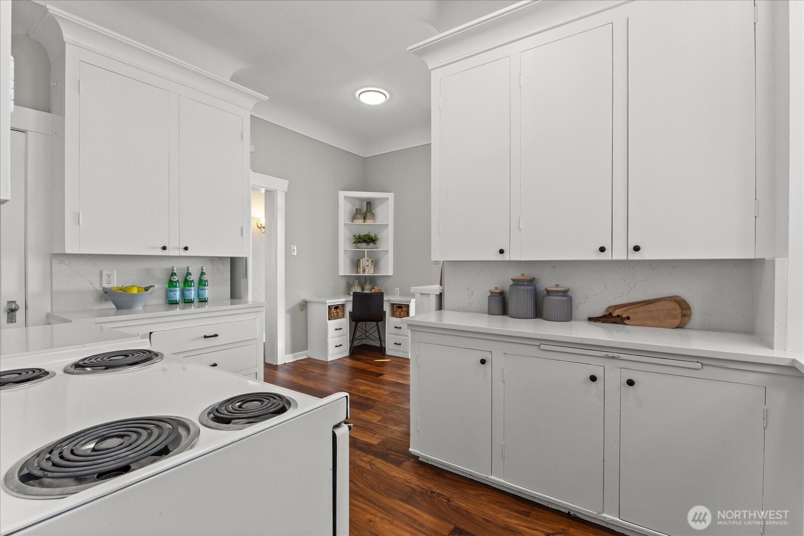 307 W Highland Drive