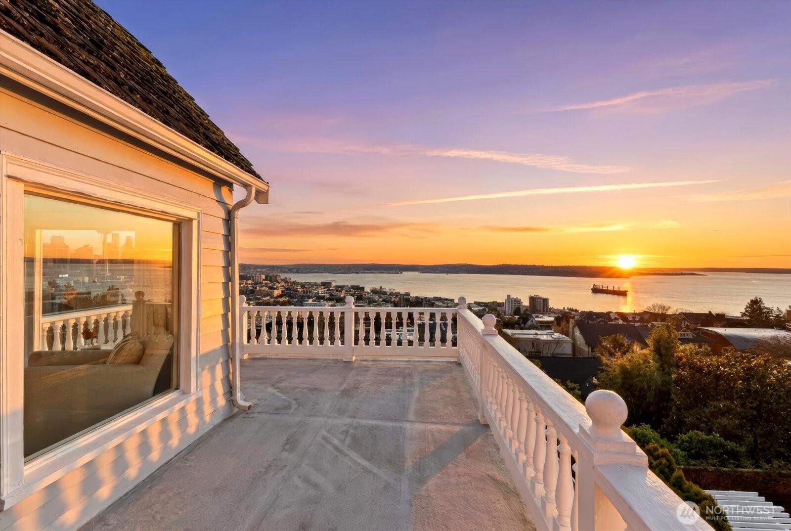 307 W Highland Drive