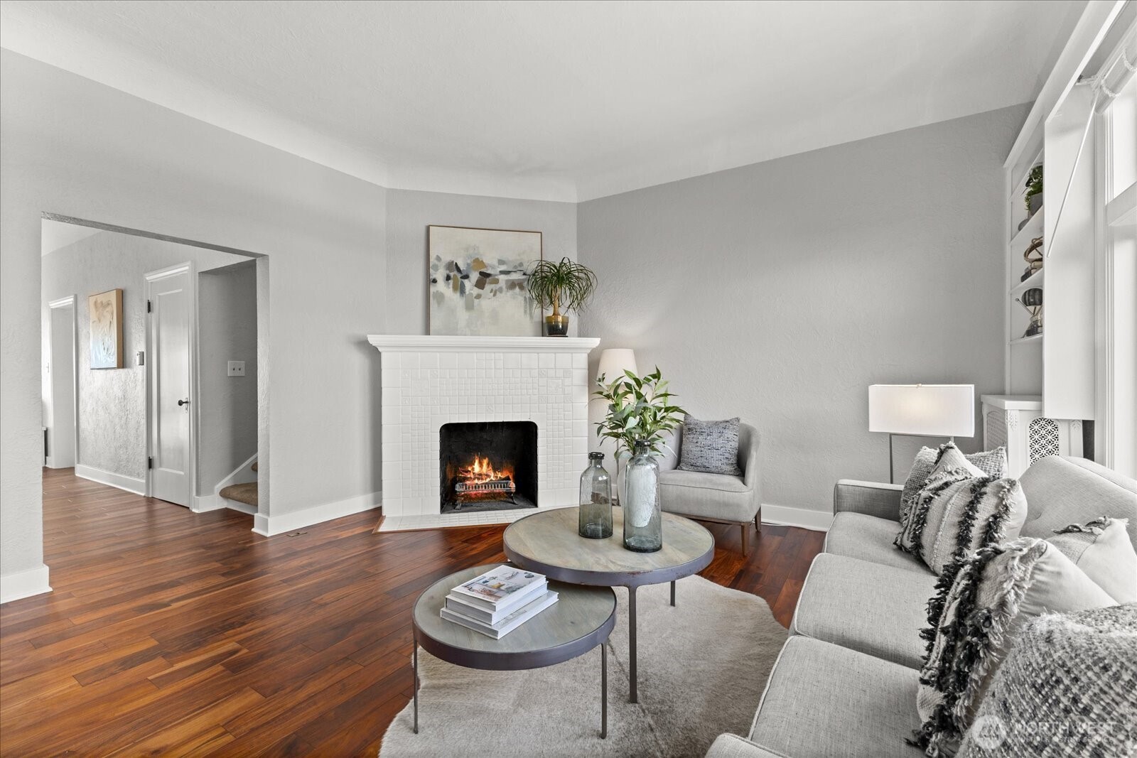 307 W Highland Drive