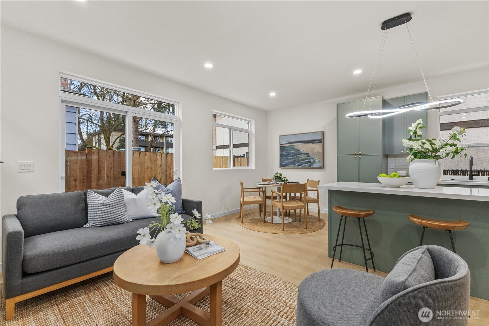 11017 35th Avenue NE