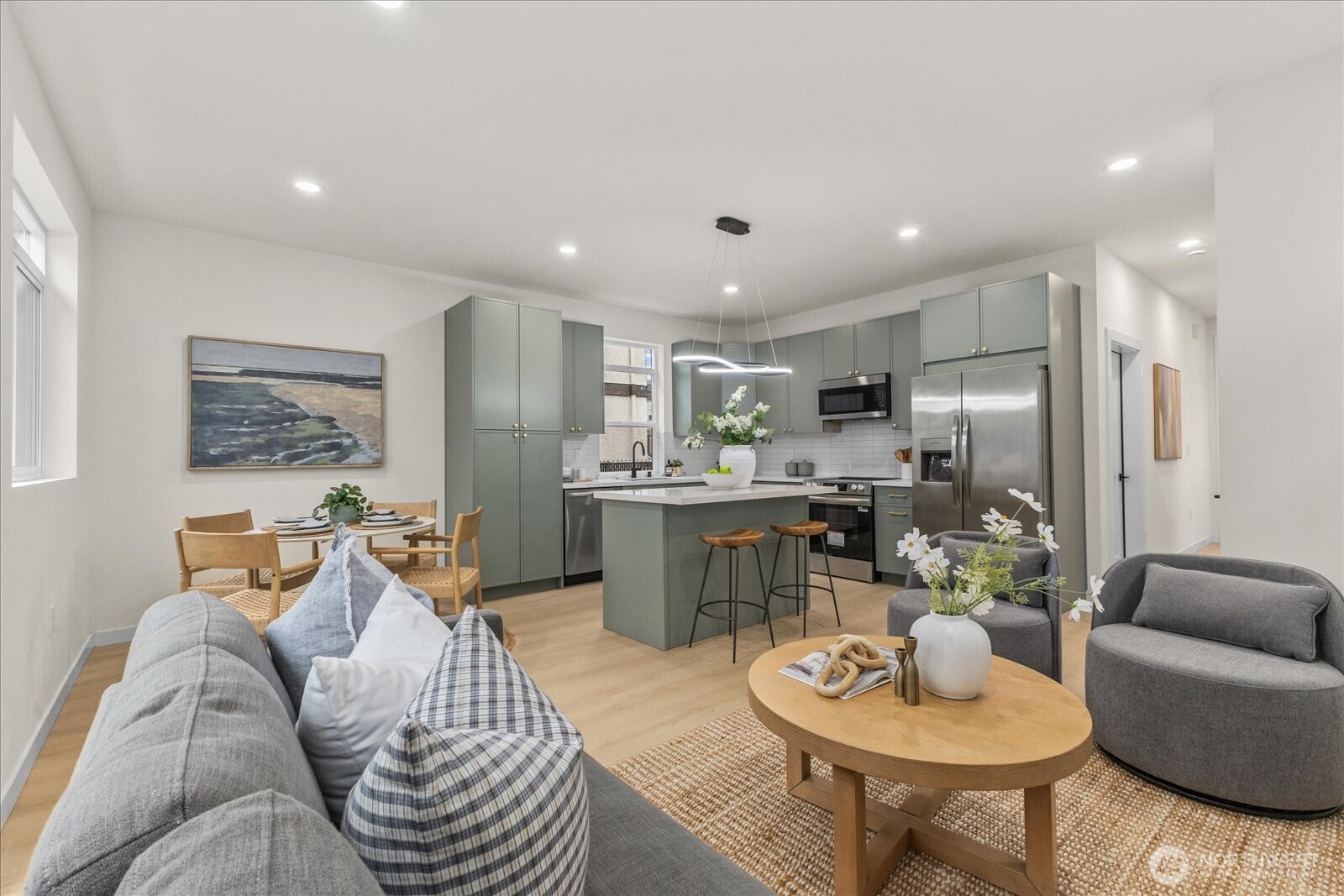 11017 35th Avenue NE