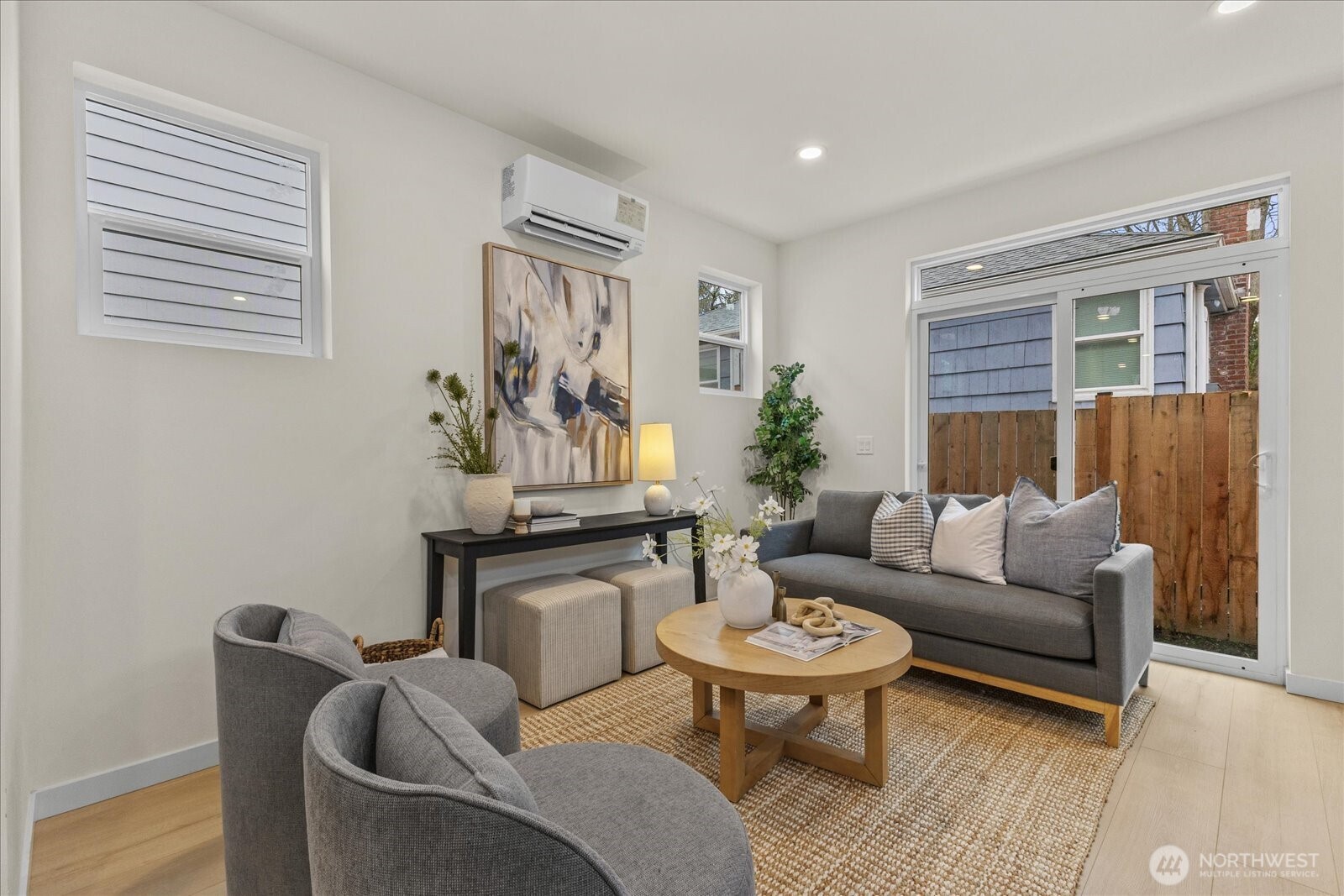 11017 35th Avenue NE