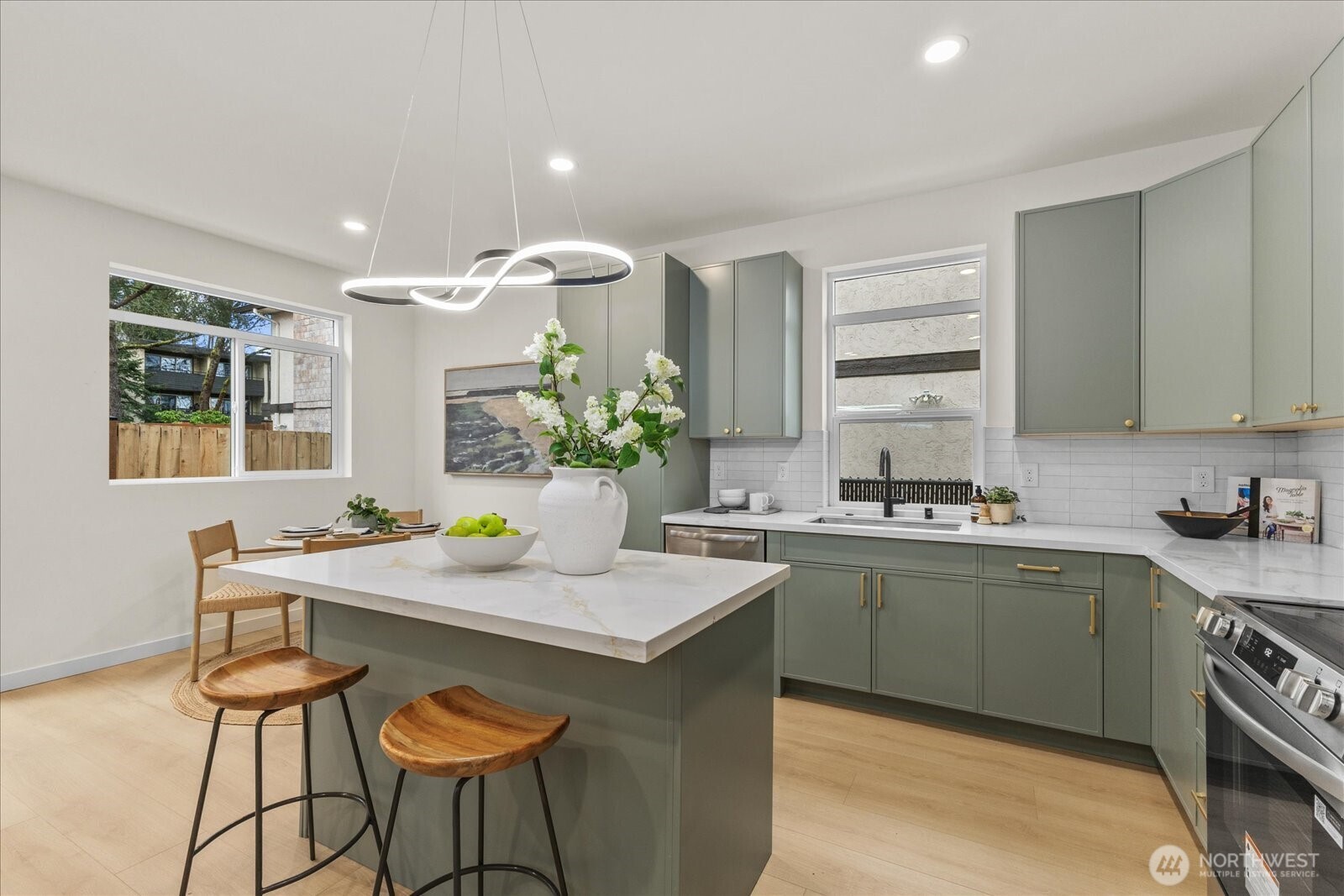 11017 35th Avenue NE