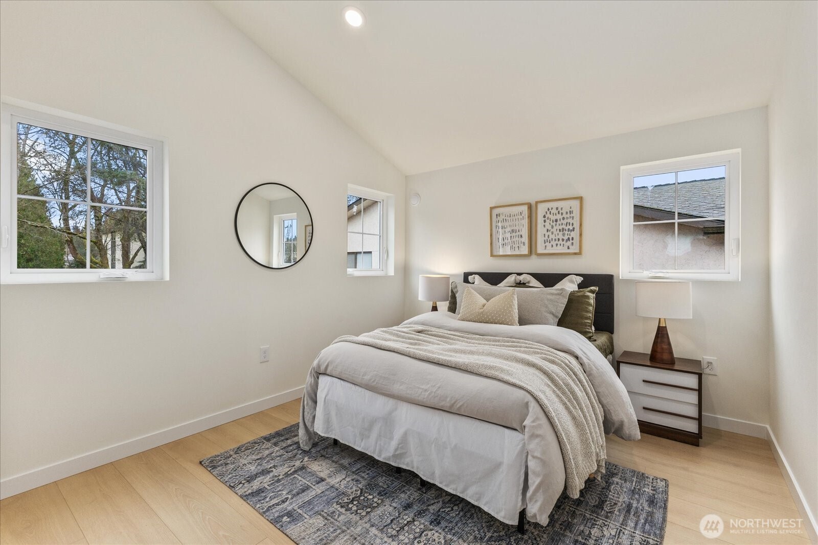 11017 35th Avenue NE