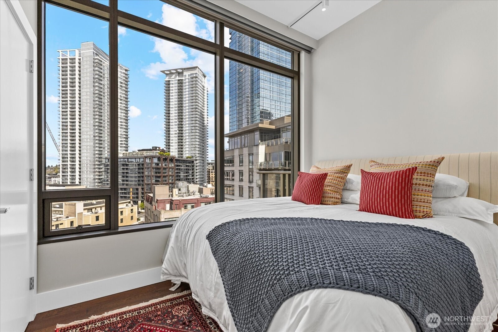 900 Lenora Street Unit: 1203