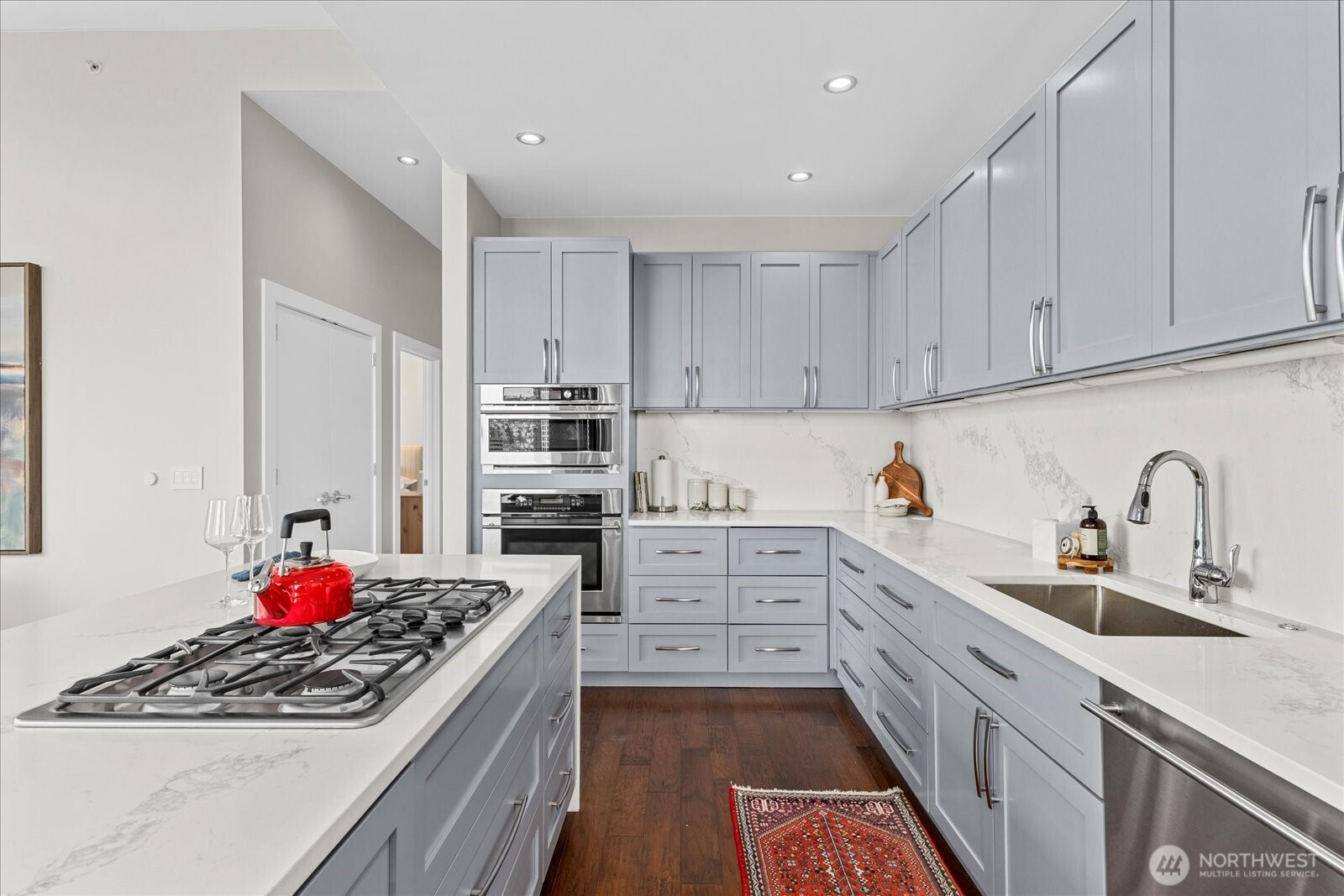 900 Lenora Street Unit: 1203