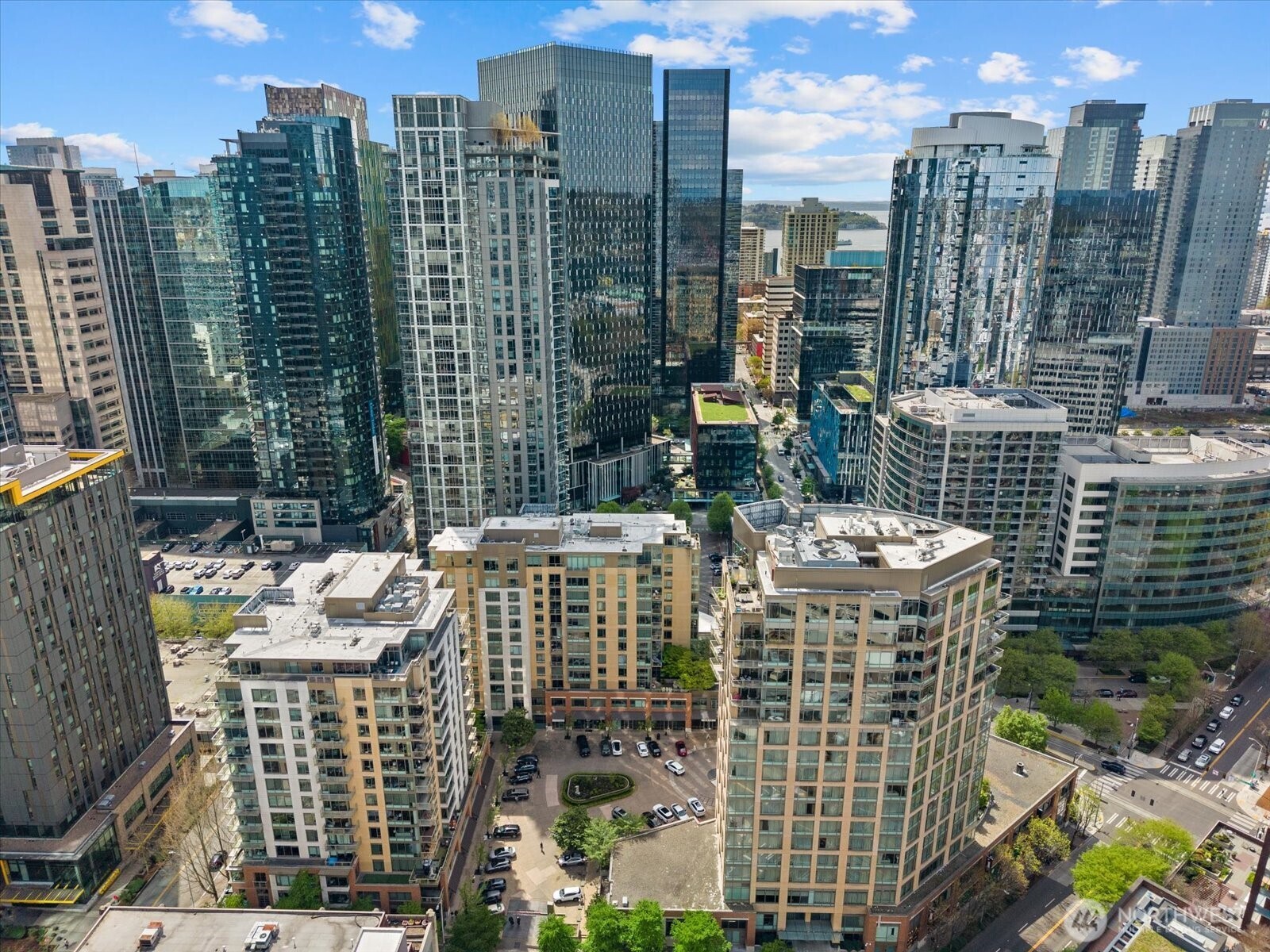 900 Lenora Street Unit: 1203