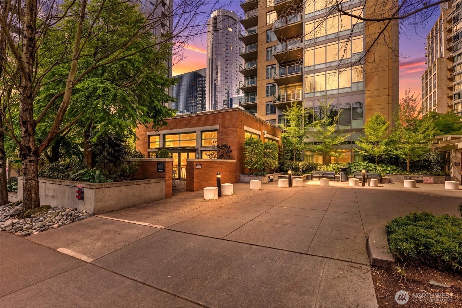 900 Lenora Street Unit: 1203