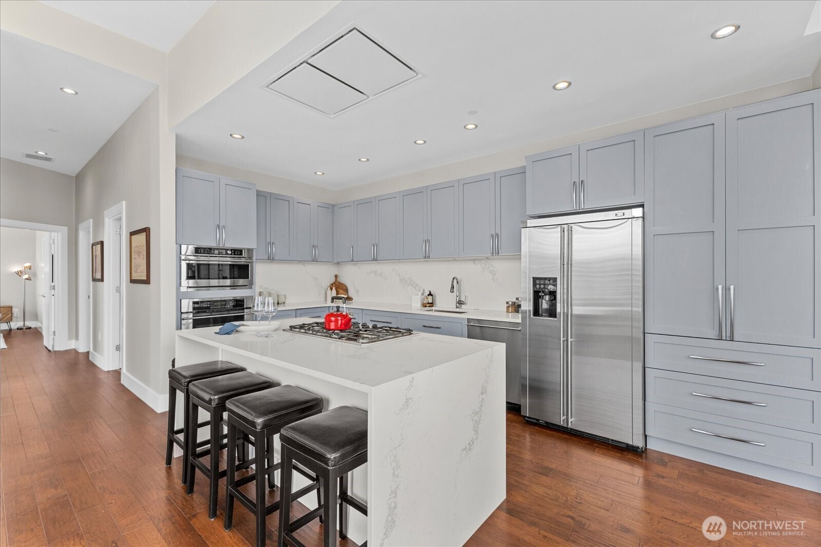 900 Lenora Street Unit: 1203