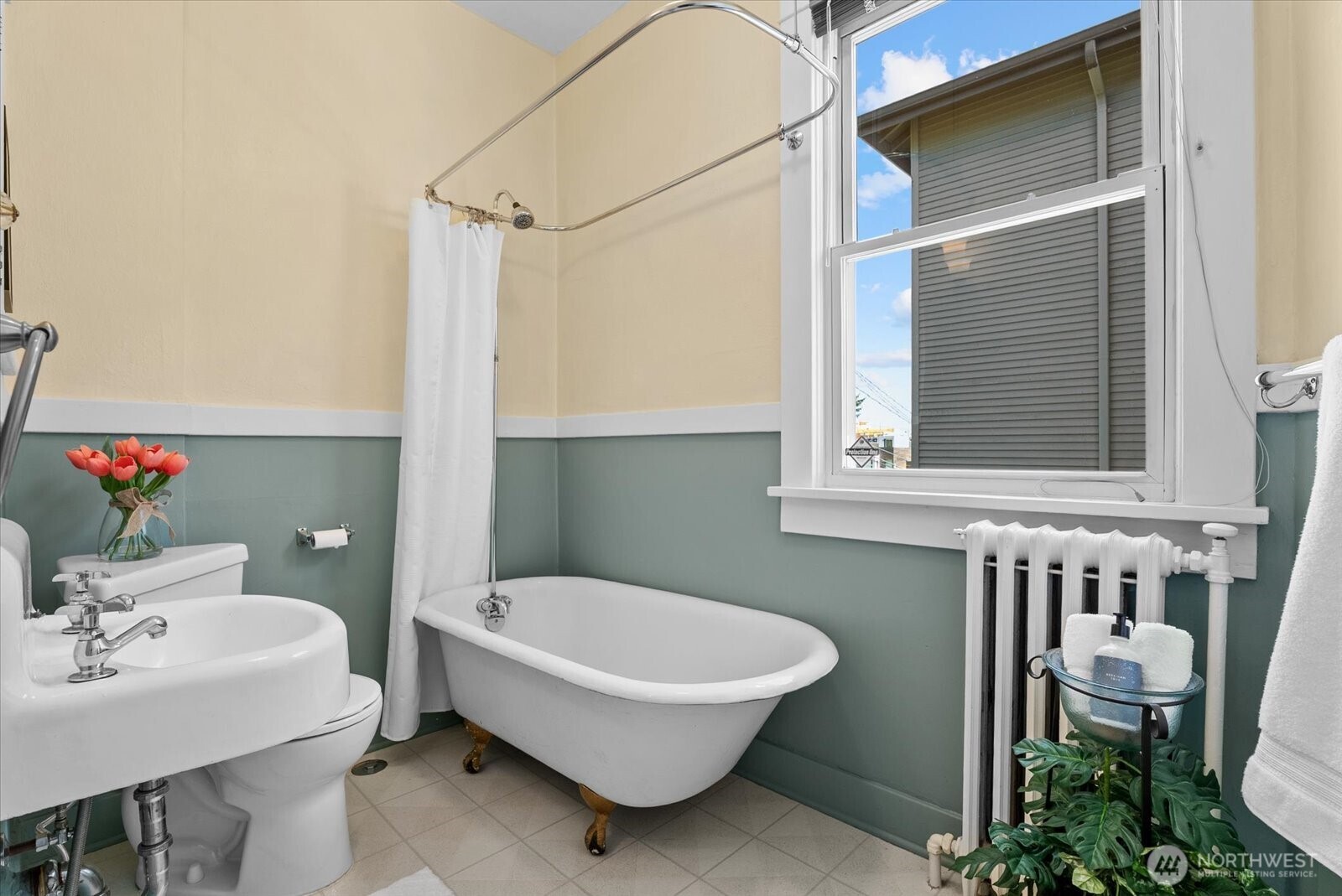 920 4th Avenue N