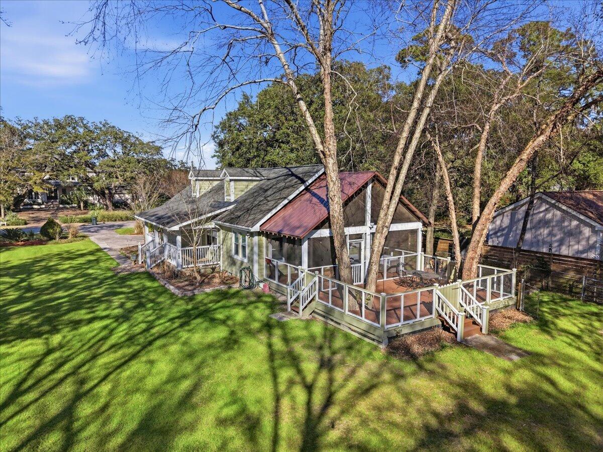 1309 N Edgewater Drive