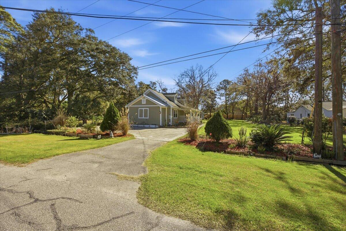 1309 N Edgewater Drive